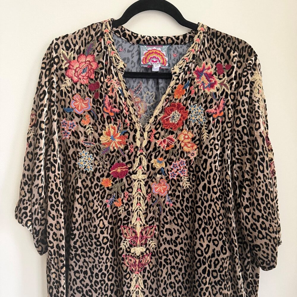 Johnny Was velvet shirt with embroidery flowers